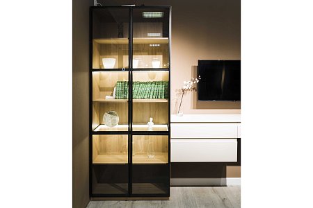 Заказать кухню Стеклянная витрина в Самаре